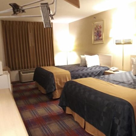 Americas Best Value Inn Champaign Kültér fotó