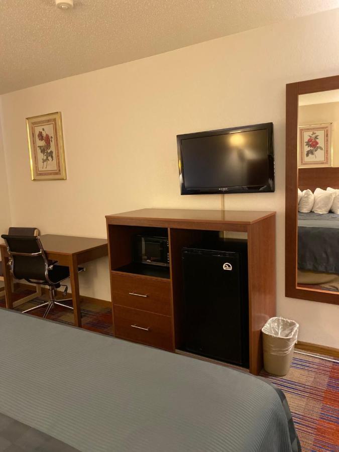 Americas Best Value Inn Champaign Kültér fotó