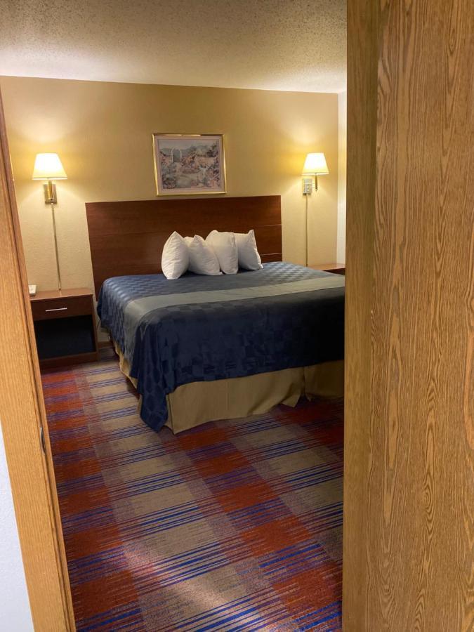Americas Best Value Inn Champaign Kültér fotó