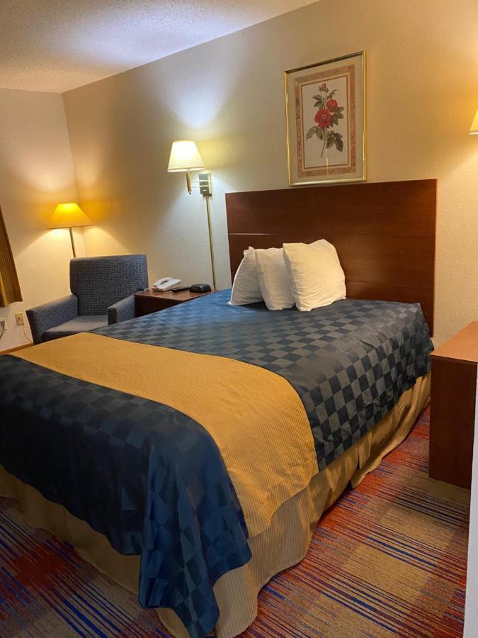 Americas Best Value Inn Champaign Kültér fotó
