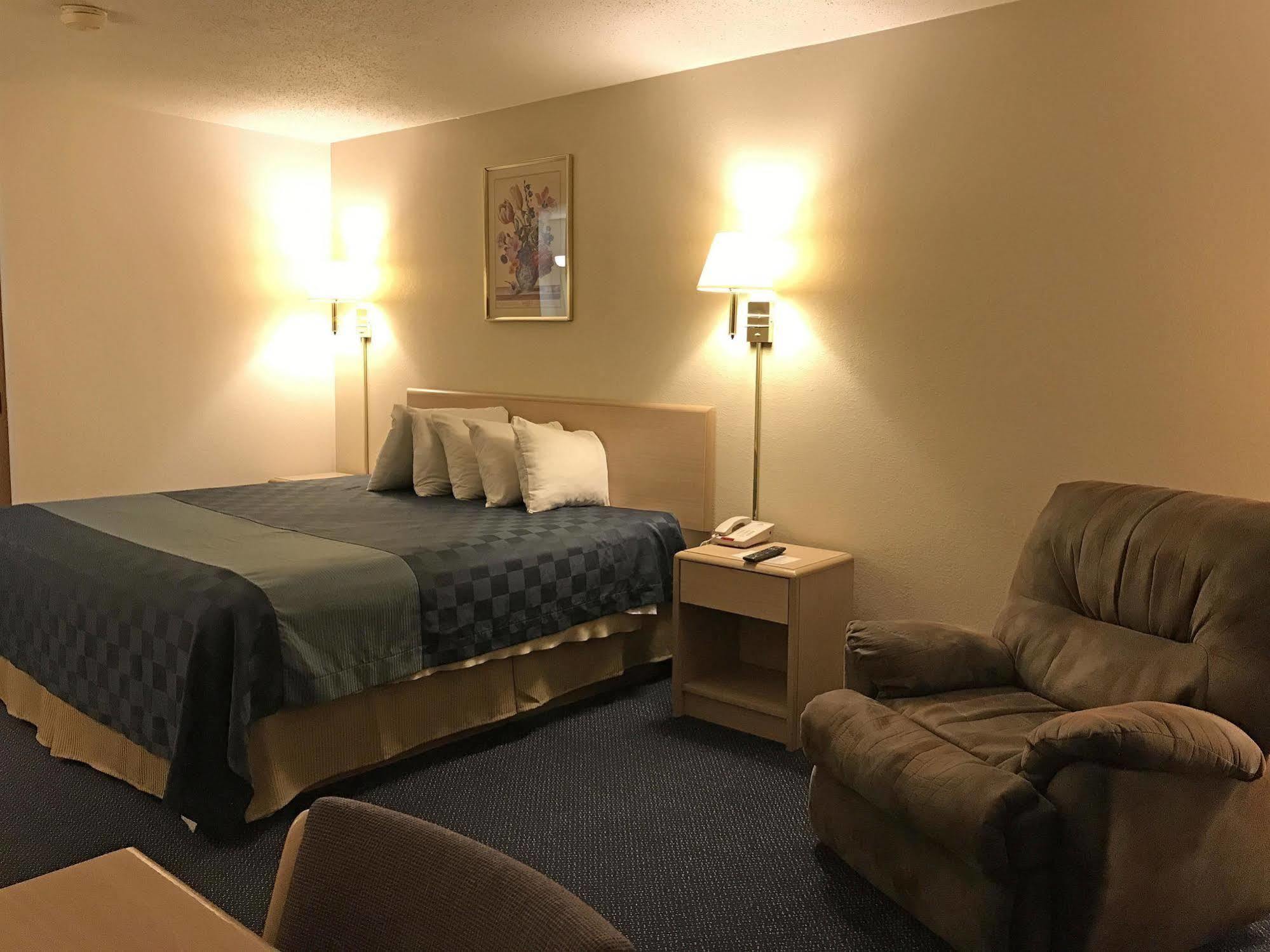 Americas Best Value Inn Champaign Kültér fotó